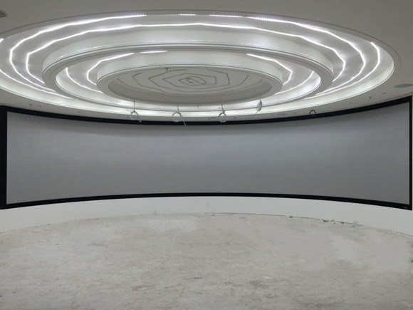 Het laatste nieuws van het bedrijf over Wat het Simulatie Gebogen Projectiescherm is