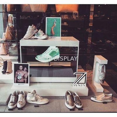 Kwaliteit Hologram 3D van de Piramideholocube van de Reclamevertoning Holografische Projector Fabriek