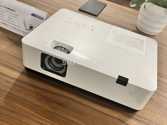 Kwaliteit RS232 bedrijfsprojectoren Van verschillende media 3000 Lumen3lcd Vertoning 1024x768 XGA Fabriek