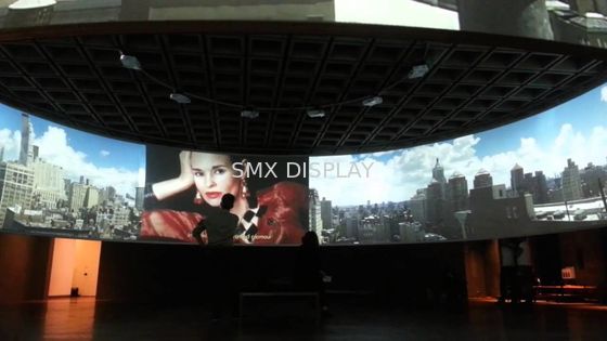 Kwaliteit De grote Driepoot motoriseerde de Gebogen Projectoren van de het Huisbioscoop van het Projectiescherm Fabriek