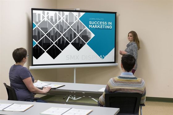 Kwaliteit Van de de Projectieschermen 84x84 van de driepoottribune de duim Draagbare Aanwinst 1,0 Fabriek